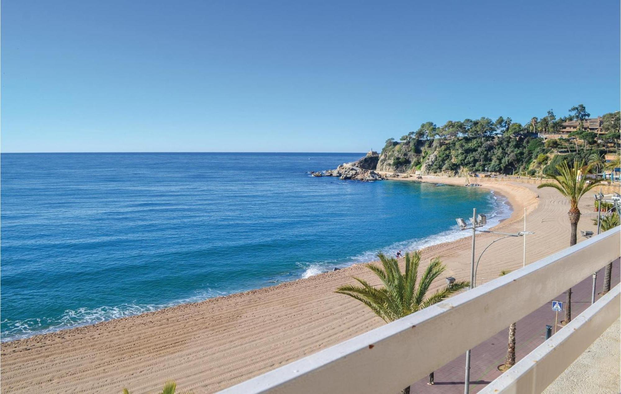 3 Bedroom Beautiful Apartment In Lloret De Mar Exterior foto